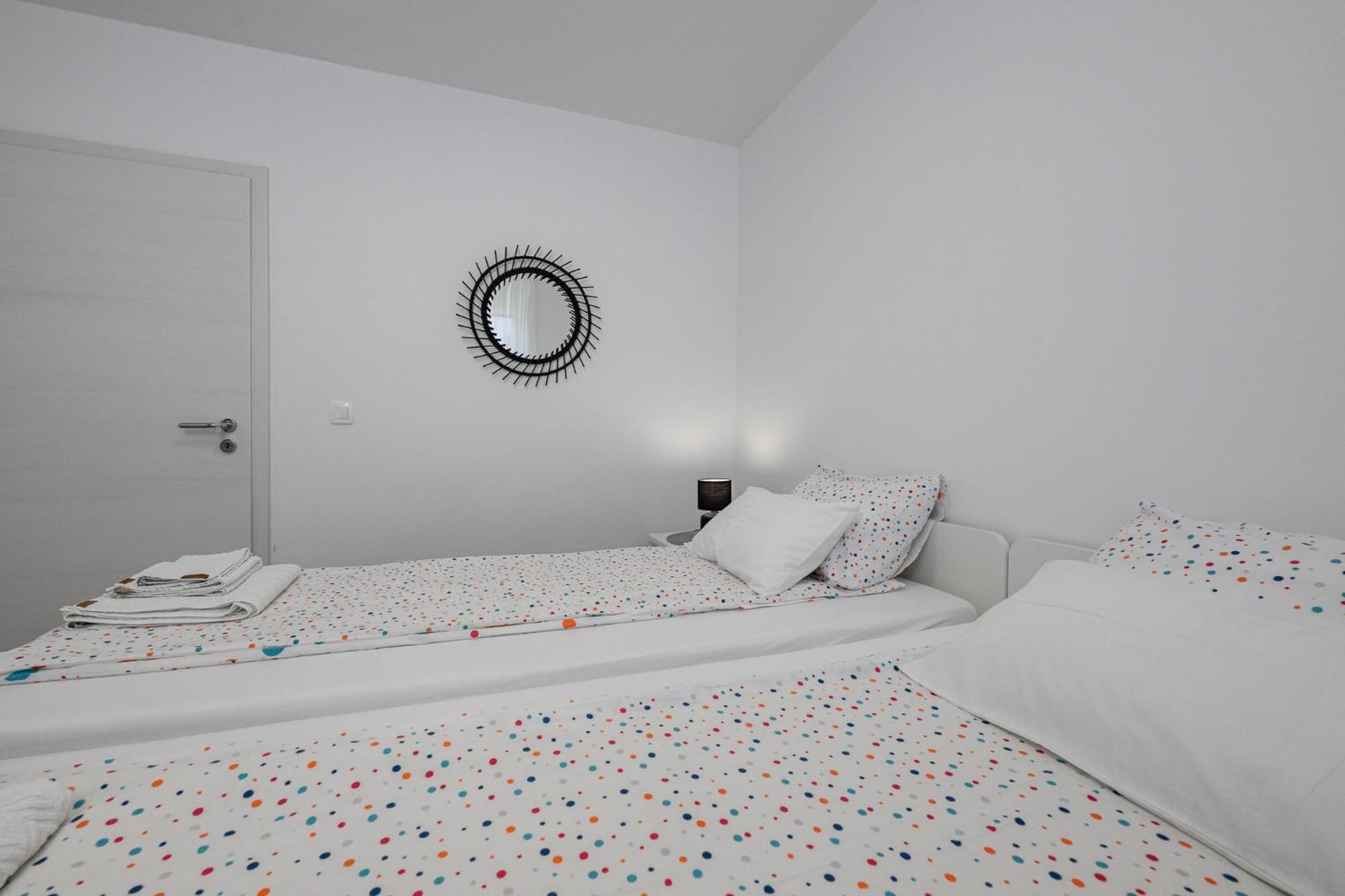 Roris House